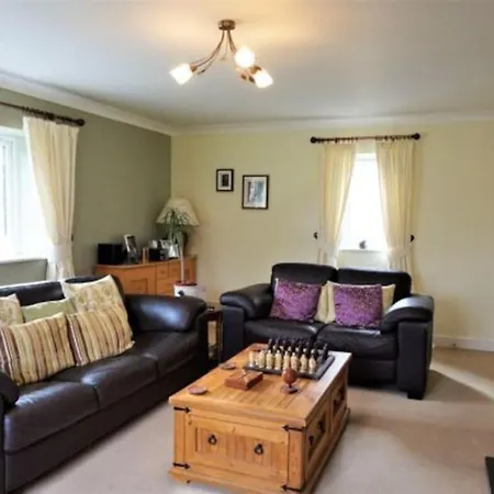 Holiday home Large Modern House In Small Rural Hamlet *