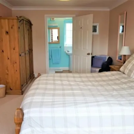 Large Modern House In Small Rural Hamlet בית נופש מילום